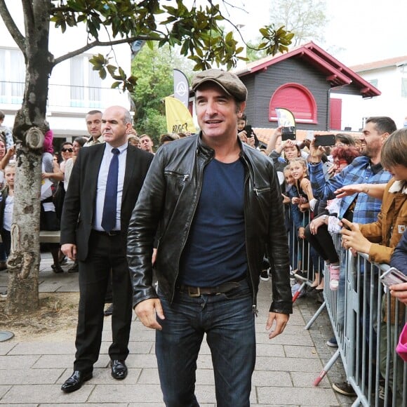 Jean Dujardin - Présentation du film "Brice 3" au cinéma Rex d'Hossegor avec Jean Dujardin, Clovis Cornillac et les enfants du Hossegor Surf Club, le 25 septembre 2016. © Bernard-Dequier/Bestimage