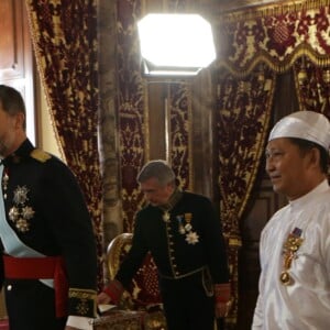 Le roi Felipe VI d'Espagne reçoit des lettres de créance au palais à Madrid le 22 septembre 2016.