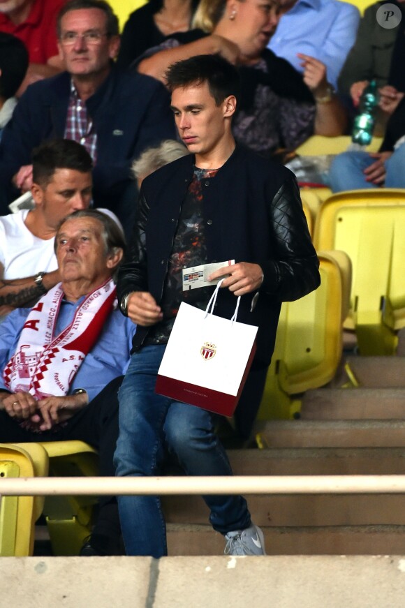 Louis Ducruet et sa compagne Marie assistent au match de football de la Ligue des Champions (phase de groupes) "Monaco contre Leverkusen (1-1)" au stade Louis II à Monaco. Le 27 septembre 2016. ©Bruno Bébert/Bestimage