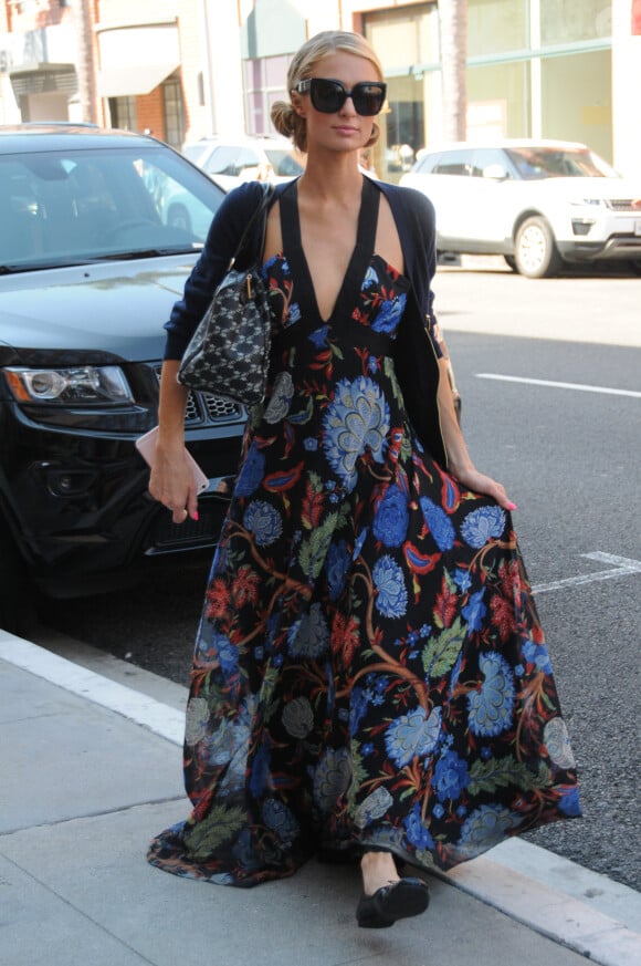 Paris Hilton fait du shopping à Beverly Hills, Los Angeles, Californie, Etats-Unis, le 29 août 2016.