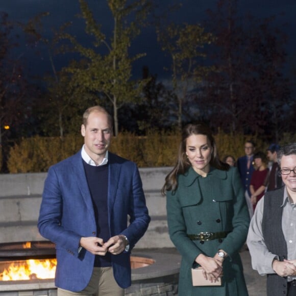 Le prince William et Kate Middleton, duc et duchesse de Cambridge, sont arrivés à Whitehorse en territoire Yukon au quatrième jour de leur visite officielle au Canada, le 27 septembre 2016