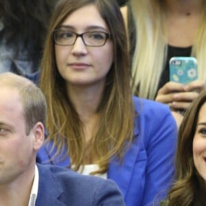 Le prince William et Kate Middleton, duc et duchesse de Cambridge, ont rencontré l'équipe féminine de volley-ball de l'Université de Colombie-Britannique à Kelowna dans la vallée de l'Okanagan et assisté à un match, au matin du quatrième jour de leur visite officielle au Canada, le 27 septembre 2016. Ils ont par ailleurs reçu des maillots en cadeau.