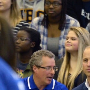 Le prince William et Kate Middleton, duc et duchesse de Cambridge, ont rencontré l'équipe féminine de volley-ball de l'Université de Colombie-Britannique à Kelowna dans la vallée de l'Okanagan et assisté à un match, au matin du quatrième jour de leur visite officielle au Canada, le 27 septembre 2016. Ils ont par ailleurs reçu des maillots en cadeau.