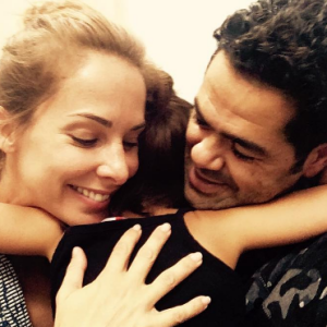 Jamel Debbouze partage une tendre photo avec sa femme Melissa Theuriau et leur fille Lila sur Instagram le 29 septembre 2016.