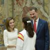 Le roi Felipe VI et la reine Letizia d'Espagne, ainsi que l'infante Elena, recevaient les médaillés olympiques et paralympiques espagnols au palais du Pardo à Madrid le 28 septembre 2016