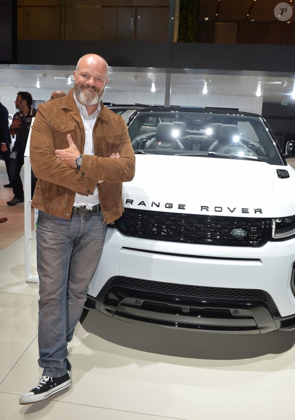 Philippe Etchebest à la soirée Jaguar et Land Rover à l'occasion de l'ouverture du 119ème édition du Mondial de l'Automobile 2016 au Paris Expo Porte de Versailles à Paris, France, le 29 septembre 2016.