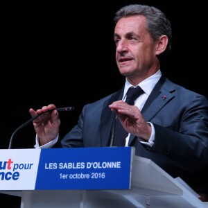 Nicolas Sarkozy lors d'un meeting aux Sables d'Olonne, le 1er octobre 2016.