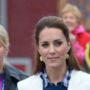 Le duc William et la duchesse Catherine de Cambridge visitaient la réserve de Bella Bella et la Forêt Grand Ours au Canada le 26 septembre 2016.