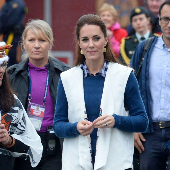 Le duc William et la duchesse Catherine de Cambridge visitaient la réserve de Bella Bella et la Forêt Grand Ours au Canada le 26 septembre 2016.