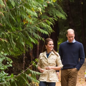 Le duc William et la duchesse Catherine de Cambridge visitaient la réserve de Bella Bella et la Forêt Grand Ours au Canada le 26 septembre 2016.