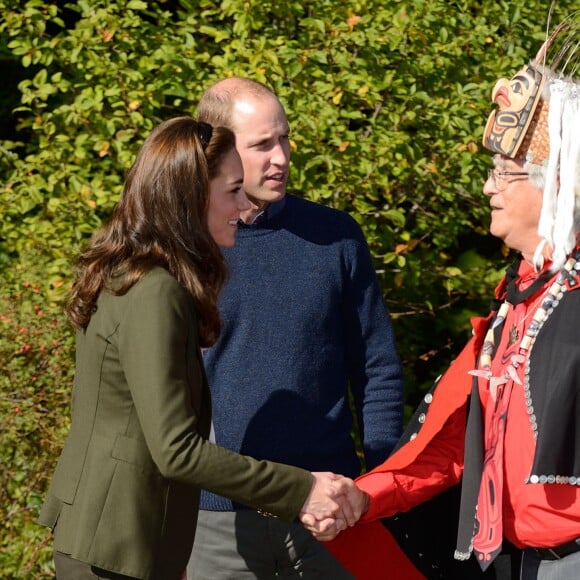 Le prince William et la duchesse Catherine de Cambridge étaient en visite sur l'archipel Haida Gwaii au Canada le 30 septembre 2016.