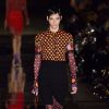 Défilé Givenchy par Riccardo Tisci (collection prêt-à-porter printemps-été 2017) à Paris, le 2 octobre 2016.