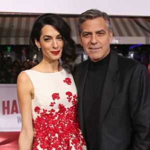 George Clooney et sa femme Amal Alamuddin Clooney à la première du film "Hail, Caesar!" à Westwood le 1er février 2016.