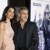 George Clooney et sa femme Amal Alamuddin Clooney à la première de "Our brand is crisis" à Los Angeles le 26 octobre 2015.