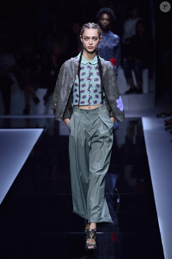 Défilé Emporio Armani (collection printemps-été 2017) à l'AccorHotels Arena. Paris, le 3 octobre 2016.