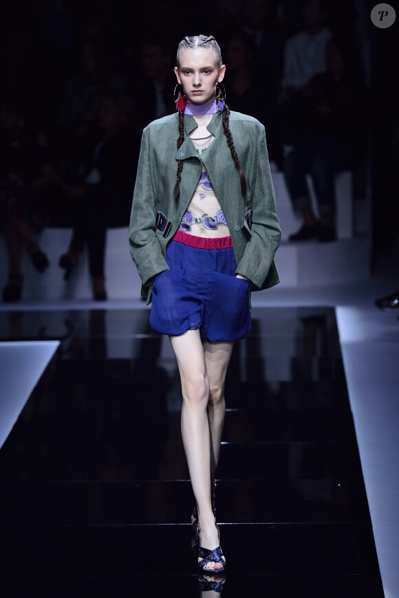 Défilé Emporio Armani (collection printemps-été 2017) à l'AccorHotels Arena. Paris, le 3 octobre 2016.