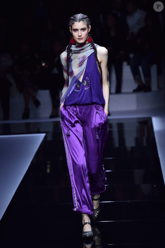 Défilé Emporio Armani (collection printemps-été 2017) à l'AccorHotels Arena. Paris, le 3 octobre 2016.