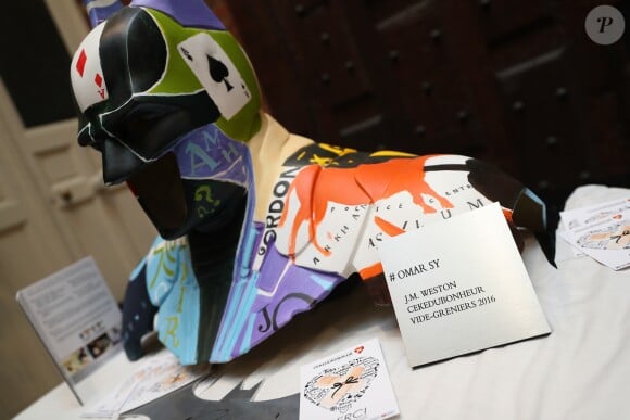 Exclusif -  Illustration - J.M Weston organise un vide grenier caritatif au profit de l'association "CéKeDuBonheur", association présidée par Hélène Sy et qui déploie toute son énergie afin d'améliorer la qualité de vie des enfants et adolescents hospitalisés. De nombreux artistes ont répondu présent une fois de plus à l'appel de l'association, le 2 octobre 2016 à Paris. © Cyril Moreau/Bestimage