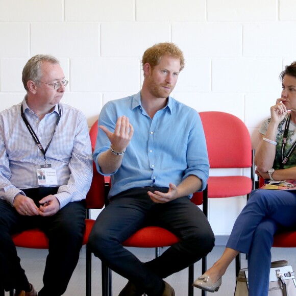 Le prince Harry a rendu visite à l'association caritative "Transition Extreme Sports" à Aberdeen le 20 septembre 2016