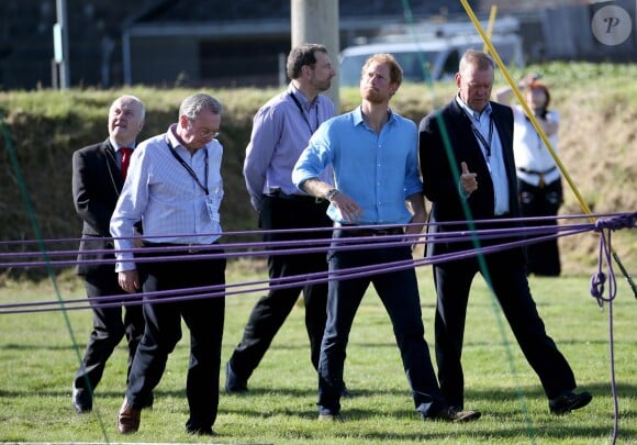 Le prince Harry a rendu visite à l'association caritative "Transition Extreme Sports" à Aberdeen le 20 septembre 2016
