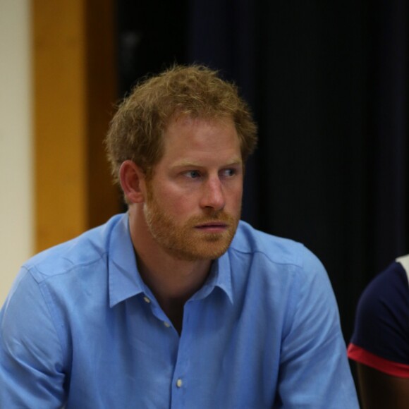 Le prince Harry a rendu visite à l'association caritative "Transition Extreme Sports" à Aberdeen le 20 septembre 2016