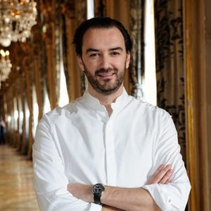 Cyril Lignac assiste à la ceremonie donnee à la mairie de Paris pour celebrer les chefs francais à Paris, le 14 janvier 2016