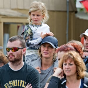 Gisele Bundchen avec sa fille Vivian à la fête de Topsfield dans le Massachusetts le 8 octobre 2016.