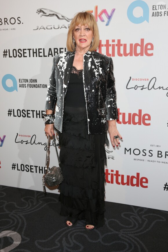 Amanda Barrie à la soirée Attitude Awards 2016 à Londres, le 9 octobre 2016