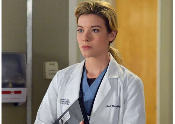Tessa Ferrer incarne le personnage de Leah Murphy dans la série Grey's Anatomy.