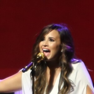 Demi Lovato en concert au Rogers Arena à Vancouver le 24 août 2016.