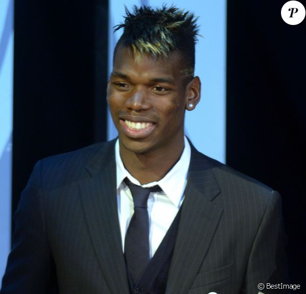 Paul Pogba Fier D Etre Bleu Sa Nouvelle Coupe Qui Decoiffe Purepeople