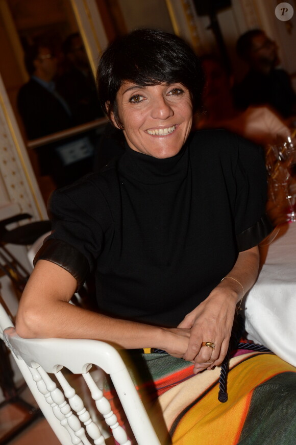 Florence Foresti lors du dîner de la fondation ARC au restaurant de l'hôtel The Peninsula à Paris le 10 octobre 2016.