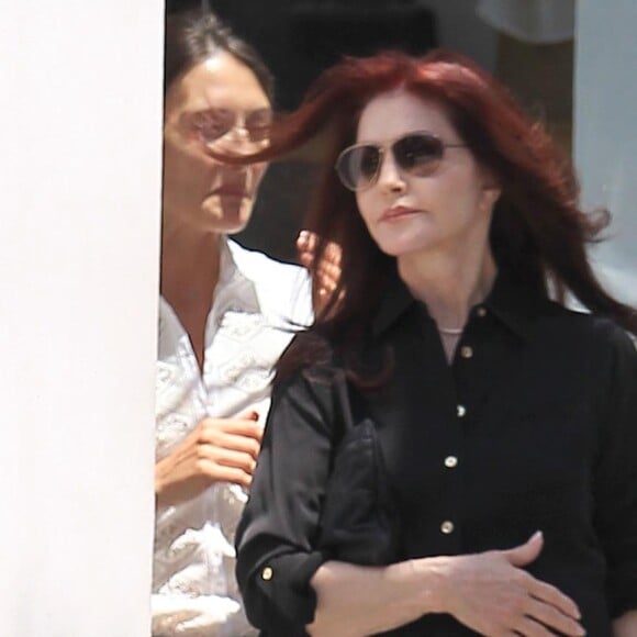 Exclusif - Priscilla Presley fait du shopping chez Anne Fontaine à Beverly Hills, Californie, Etats-Unis, le 5 juillet 2016.