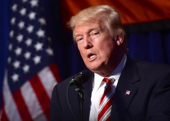 Le candidat aux primaires pour les élections présidentielles Donald Trump lors d'une réception au parti des Conservateurs à New York. Le 7 septembre 2016