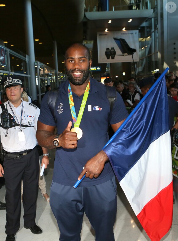 Teddy Riner - Arrivées des athlètes des jeux olympiques de Rio 2016 à l'aéroport de Roissy le 23 août 2016.
