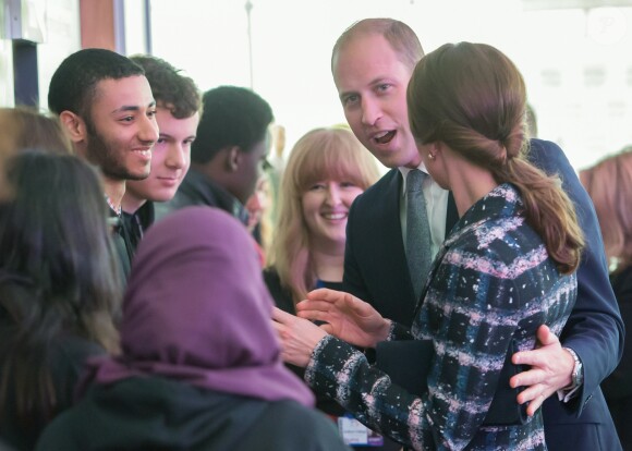 Le prince William, duc de Cambridge, et Kate Middleton, duchesse de Cambridge, visitent le musée du football de Manchester le 14 octobre 2016.