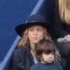 Gerard Piqué, sa compagne Shakira et leur fils Milan assistent à un match de tennis lors du "Trophée Conde Godo" à Barcelone, le 26 avril 2015