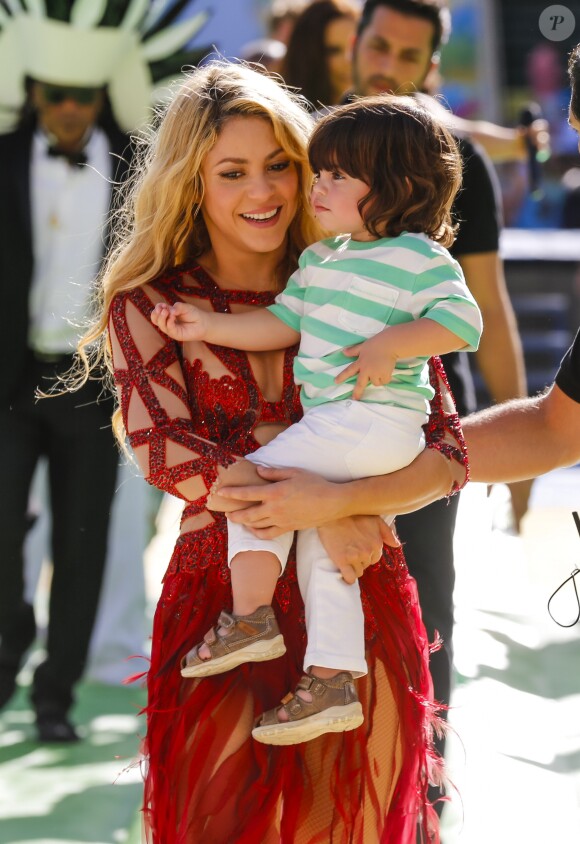 La chanteuse Shakira et son fils Milan - La chanteuse Shakira, son compagnon Gerard Piqué et leur fils Milan lors de la finale de la coupe du monde de la FIFA 2014 Allemagne-Argentine à Rio de Janeiro, le 13 juillet 2014.13/07/2014 - Rio de Janeiro