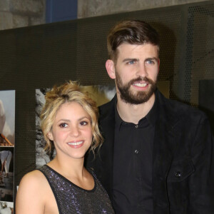 Gerard Piqué et sa compagne  Shakira lors de la remise du prix du meilleur athlète catalan à Barcelone, le 25 janvier 2016