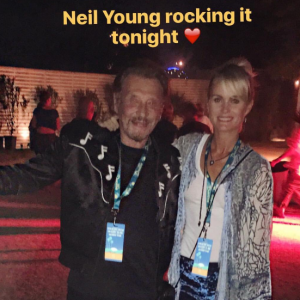 Laeticia Hallyday a préféré le concert de Neil Young lors de son passage avec Johnny Hallyday à Indio, le 16 octobre 2016.