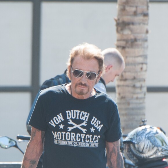Exclusif - De retour de sa virée à moto sur les traces de "Easy Rider", Johnny Hallyday se rend à son cours de sport à Los Angeles, le 6 octobre 2016.