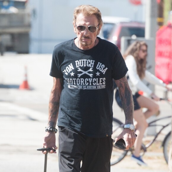 Exclusif - De retour de sa virée à moto sur les traces de "Easy Rider", Johnny Hallyday se rend à son cours de sport à Los Angeles, le 6 octobre 2016.