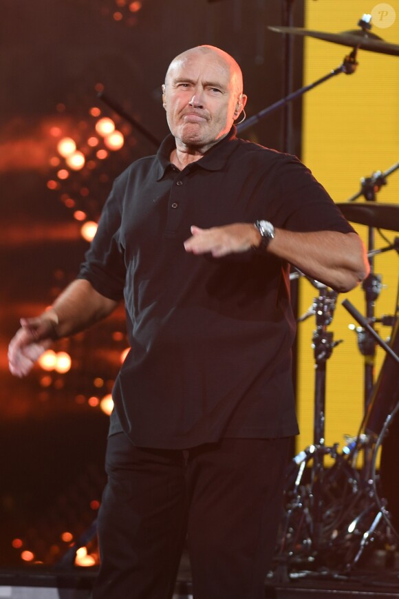 Phil Collins lors de la cérémonie d'ouverture de l'US Open 2016 au USTA Billie Jean King National Tennis Center à Flushing Meadow, New York City, New York, Etats-Unis, le 29 août 2016. 