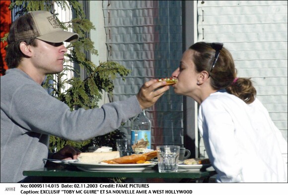 Tobey Maguire et Jennifer Meyer à West Hollywood en 2003