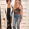 Khloe Kardashian et sa mère Kris Jenner - Khloe Kardashian au lancement de sa nouvelle ligne de jeans baptisée "Good American" dans la boutique Nordstrom à Los Angeles, le 18 octobre 2016.