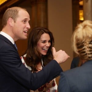 Le prince William, duc de Cambridge, et Kate Catherine Middleton, duchesse de Cambridge - La famille royale d'Angleterre reçoit les médaillés des Jeux paralympiques de Rio 2016 au Palais de Buckingham à Londres le 18 octobre 2016.