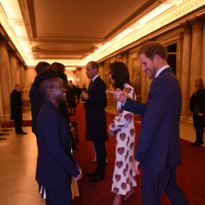 Le prince Harry, Nicola Adams - La famille royale d'Angleterre reçoit les médaillés des Jeux paralympiques de Rio 2016 au Palais de Buckingham à Londres le 18 octobre 2016. Reception for Team GB and ParalympicsGB medallists from the 2016 Olympic and Paralympic Games at Buckingham Palace in London on october 18, 2016.18/10/2016 - Londres