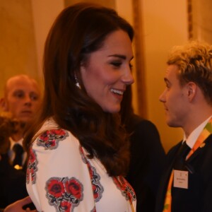 Kate Catherine Middleton, duchesse de Cambridge, Ellie Simmonds - La famille royale d'Angleterre reçoit les médaillés des Jeux paralympiques de Rio 2016 au Palais de Buckingham à Londres le 18 octobre 2016. Reception for Team GB and ParalympicsGB medallists from the 2016 Olympic and Paralympic Games at Buckingham Palace in London on october 18, 2016.18/10/2016 - Londres