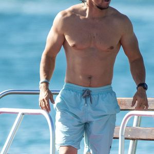 Mark Wahlberg et sa femme Rhea Durham en vacances à la Barbade, le 20 octobre 2016.