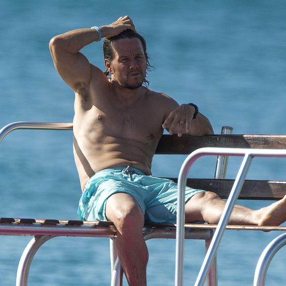 Mark Wahlberg et sa femme Rhea Durham en vacances à la Barbade, le 20 octobre 2016.